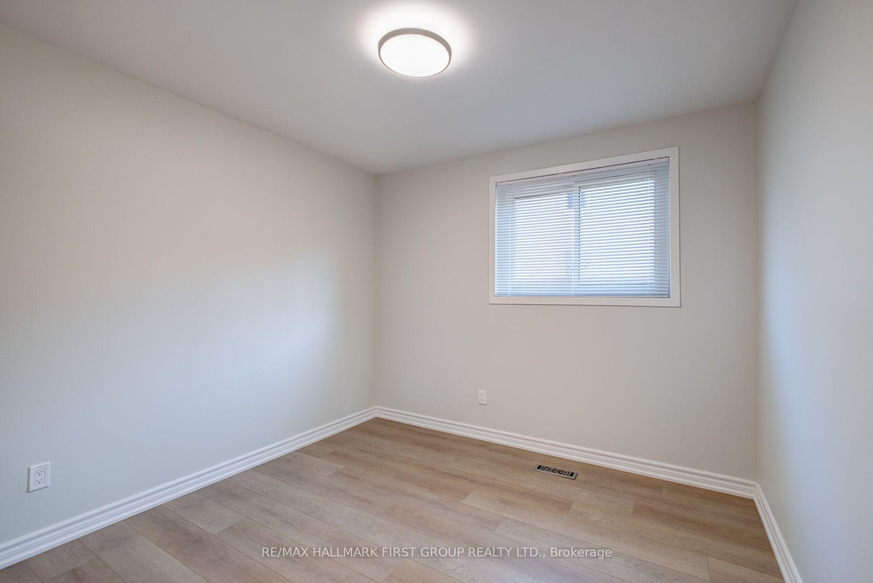 Photo 13 of 933 Dublin Street, Whitby, Downtown Whitby — HOMEH