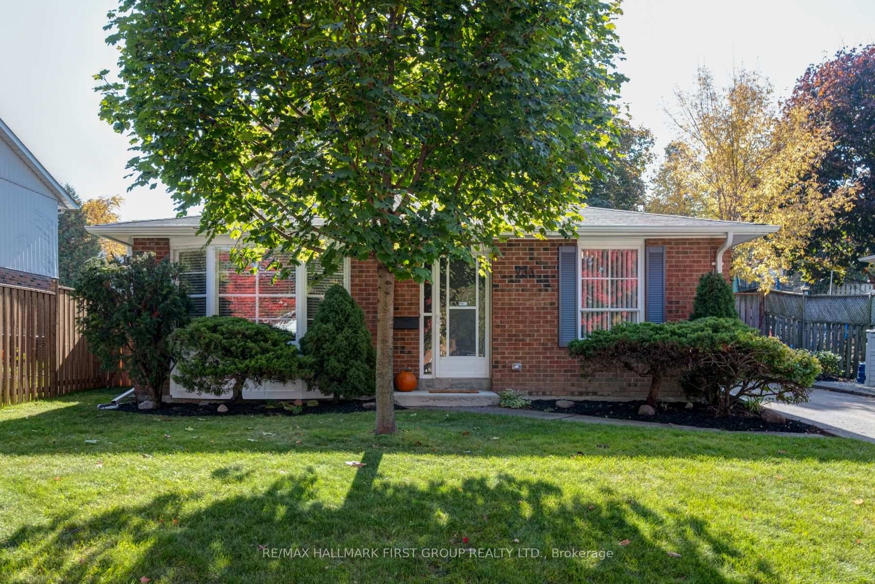 Photo 20 of 933 Dublin Street, Whitby, Downtown Whitby — HOMEH
