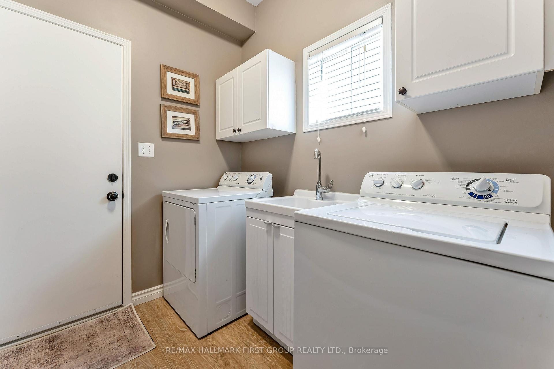 Photo 16 of 6 Redvers Street, Whitby, Williamsburg — HOMEH
