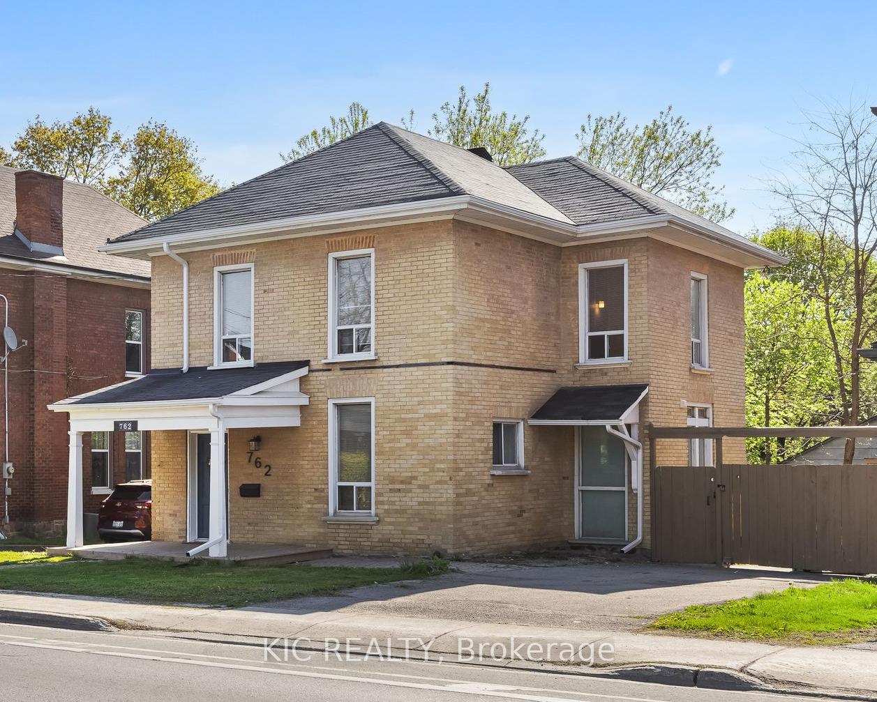 Photo 1 of 762 Water Street, Peterborough, Northcrest Ward 5 — HOMEH