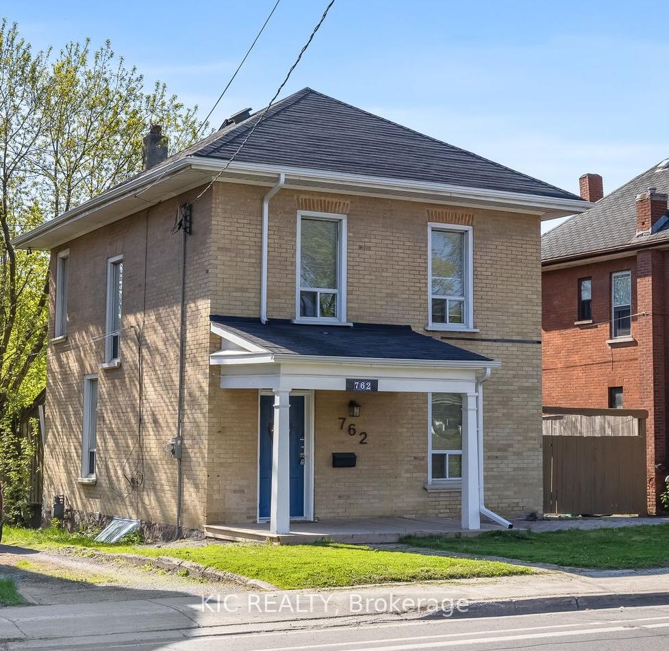 Photo 3 of 762 Water Street, Peterborough, Northcrest Ward 5 — HOMEH