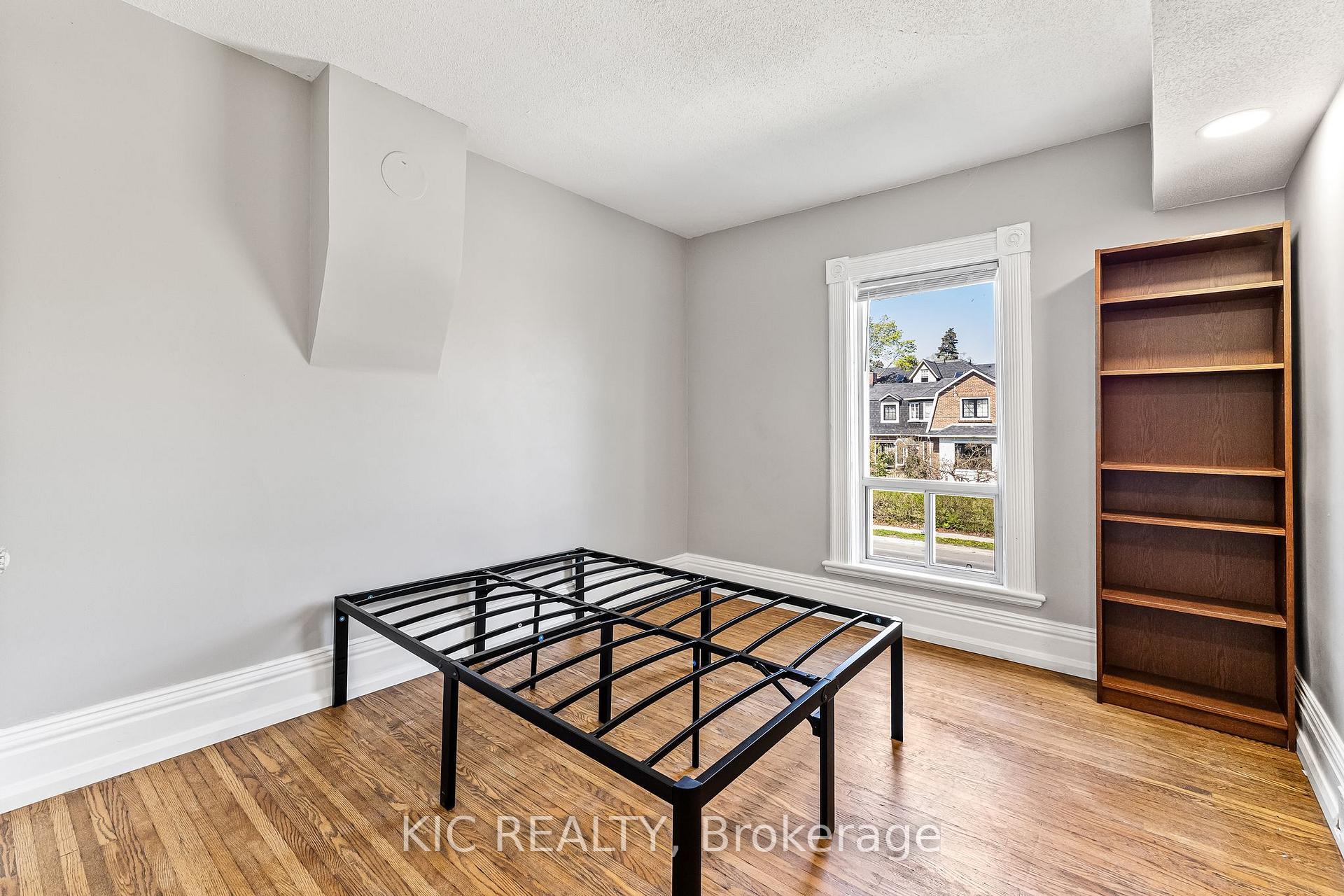 Photo 22 of 762 Water Street, Peterborough, Northcrest Ward 5 — HOMEH