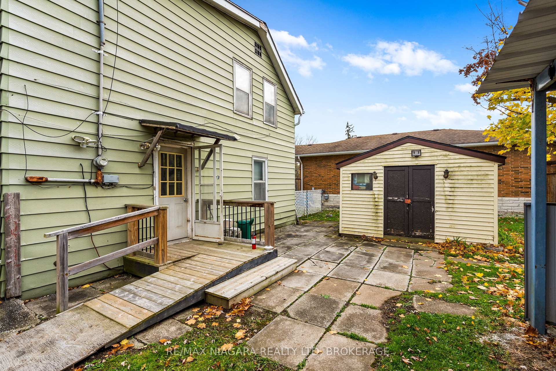 Photo 8 of 213 First Avenue, Welland, N. Welland — HOMEH
