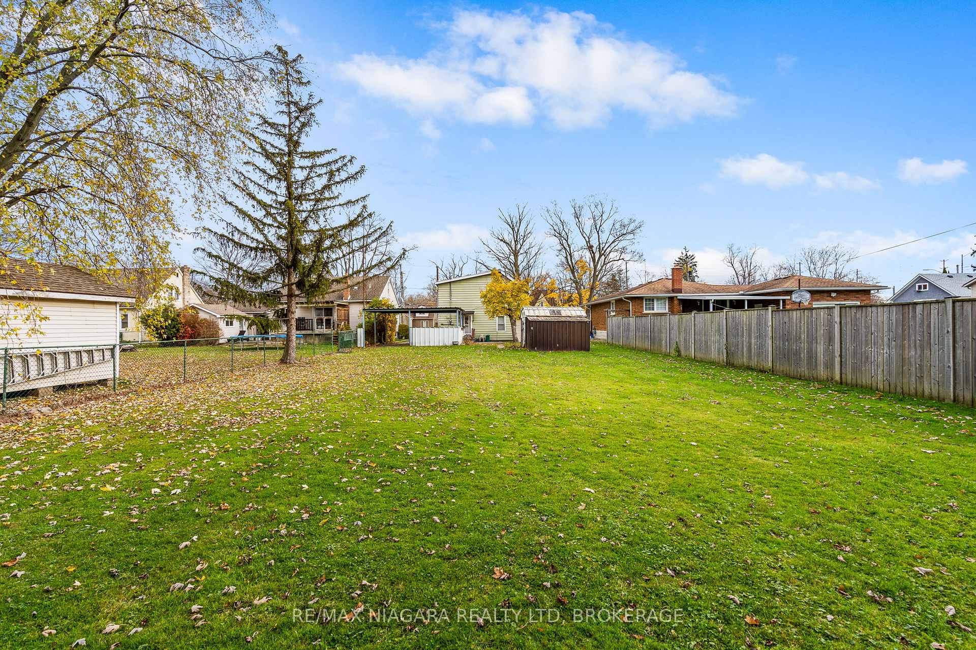 Photo 11 of 213 First Avenue, Welland, N. Welland — HOMEH