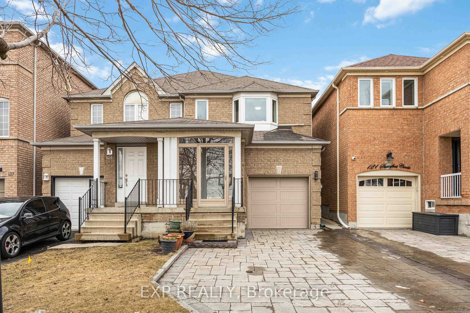 Front of 123 Sassafras Circle