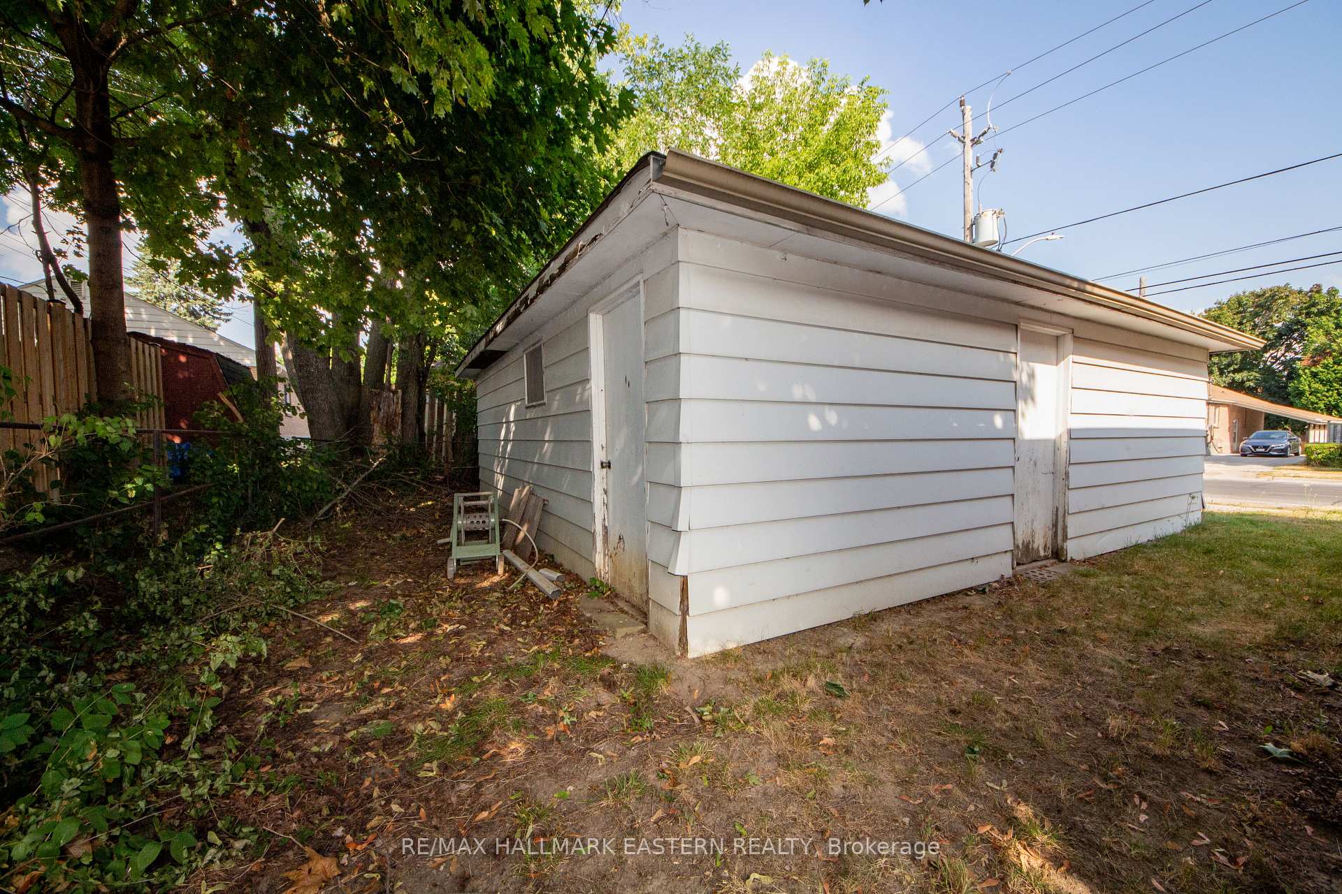 Photo 13 of 812 Argyle Street, Peterborough, Northcrest Ward 5 — HOMEH