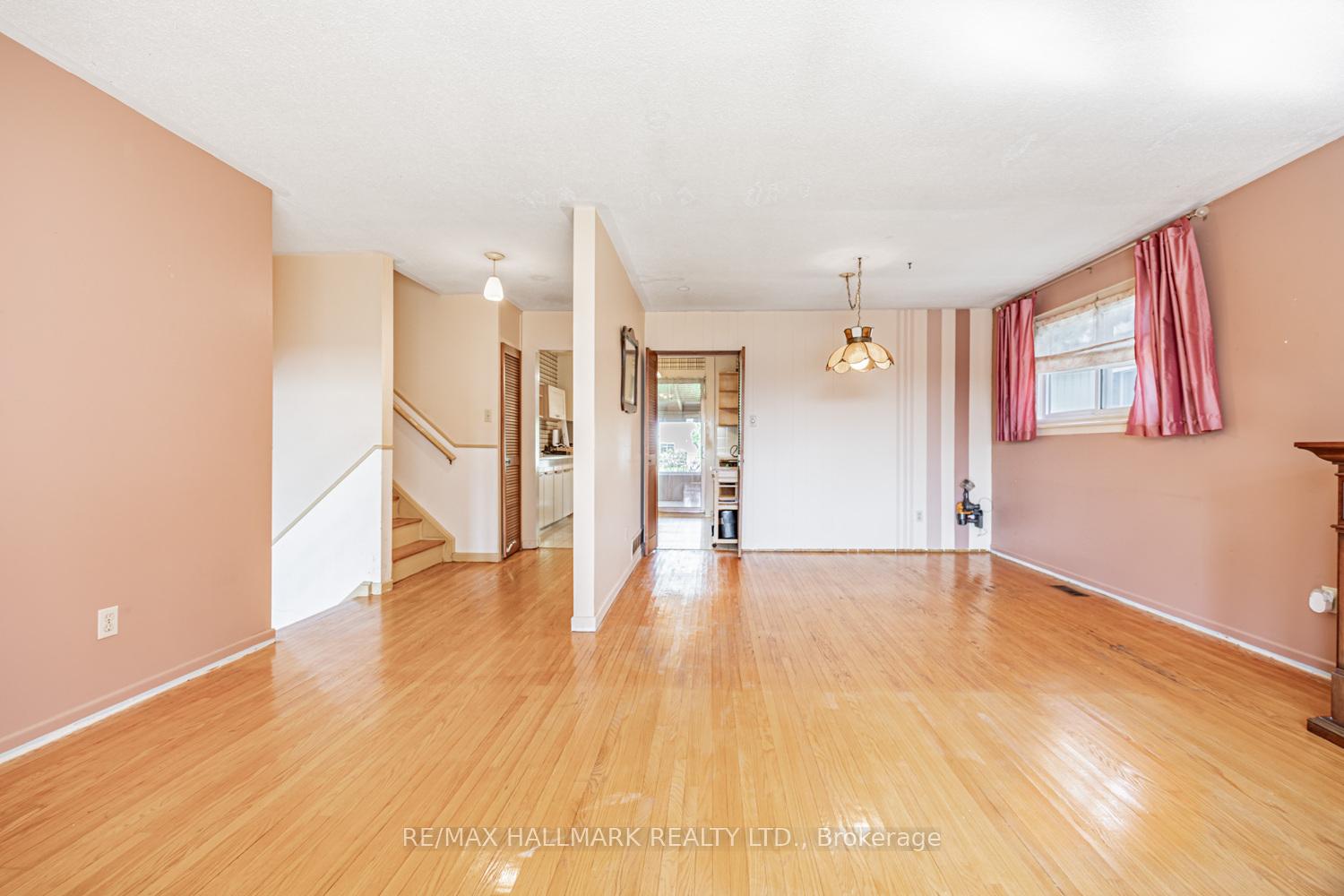 Photo 15 of 73 Gregory Road, Ajax, South East — HOMEH