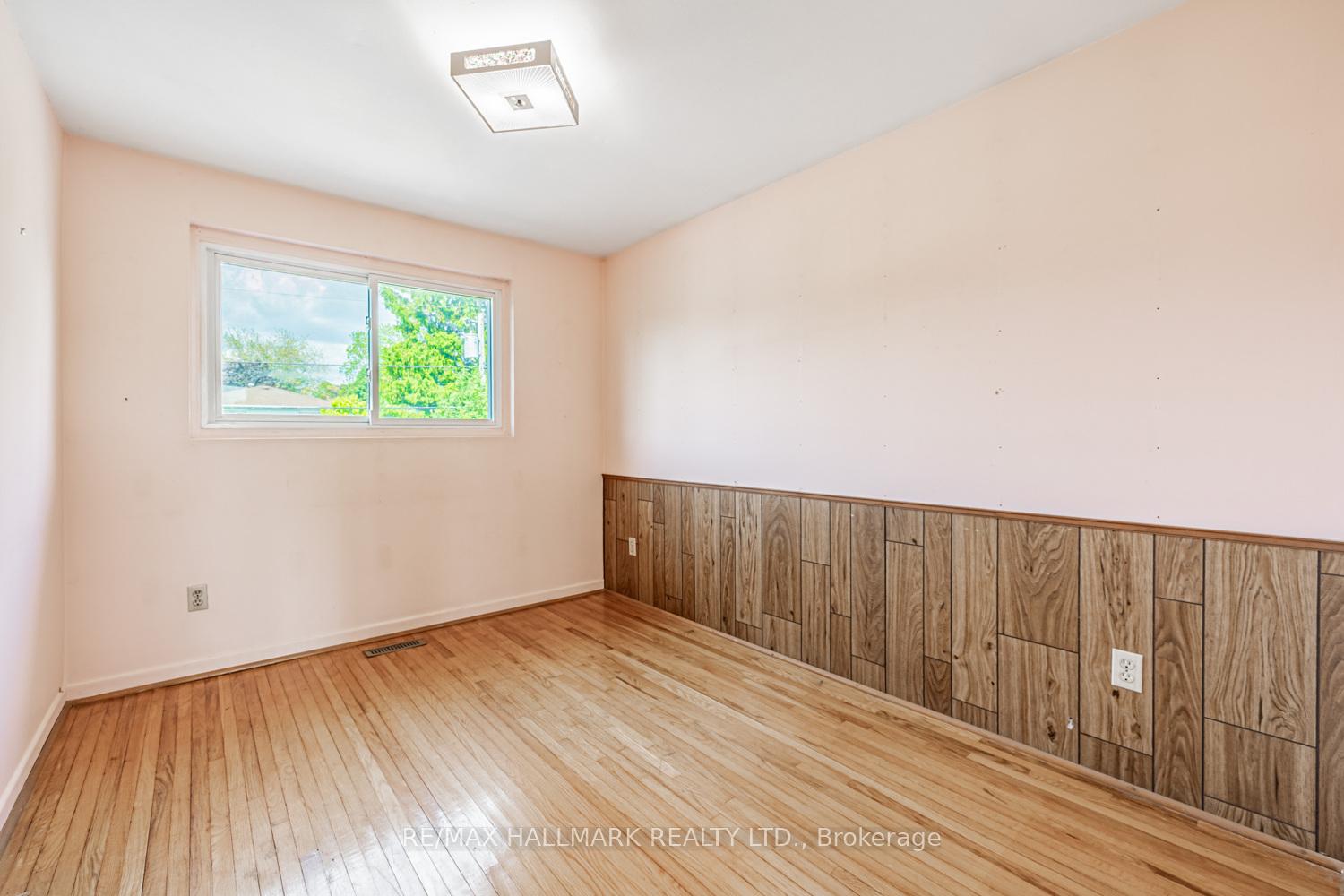 Photo 30 of 73 Gregory Road, Ajax, South East — HOMEH
