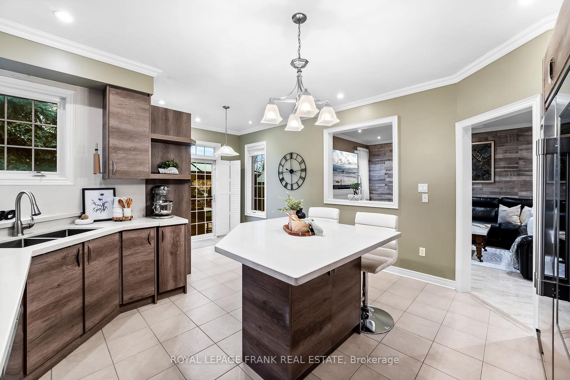 Photo 12 of 100 Cachet Boulevard, Whitby, Brooklin — HOMEH