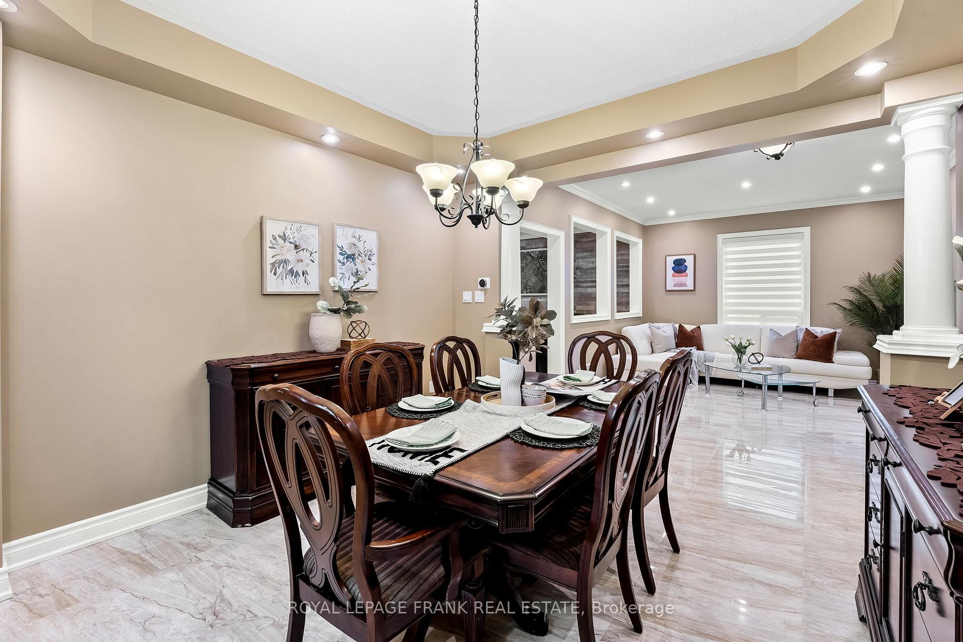 Photo 14 of 100 Cachet Boulevard, Whitby, Brooklin — HOMEH