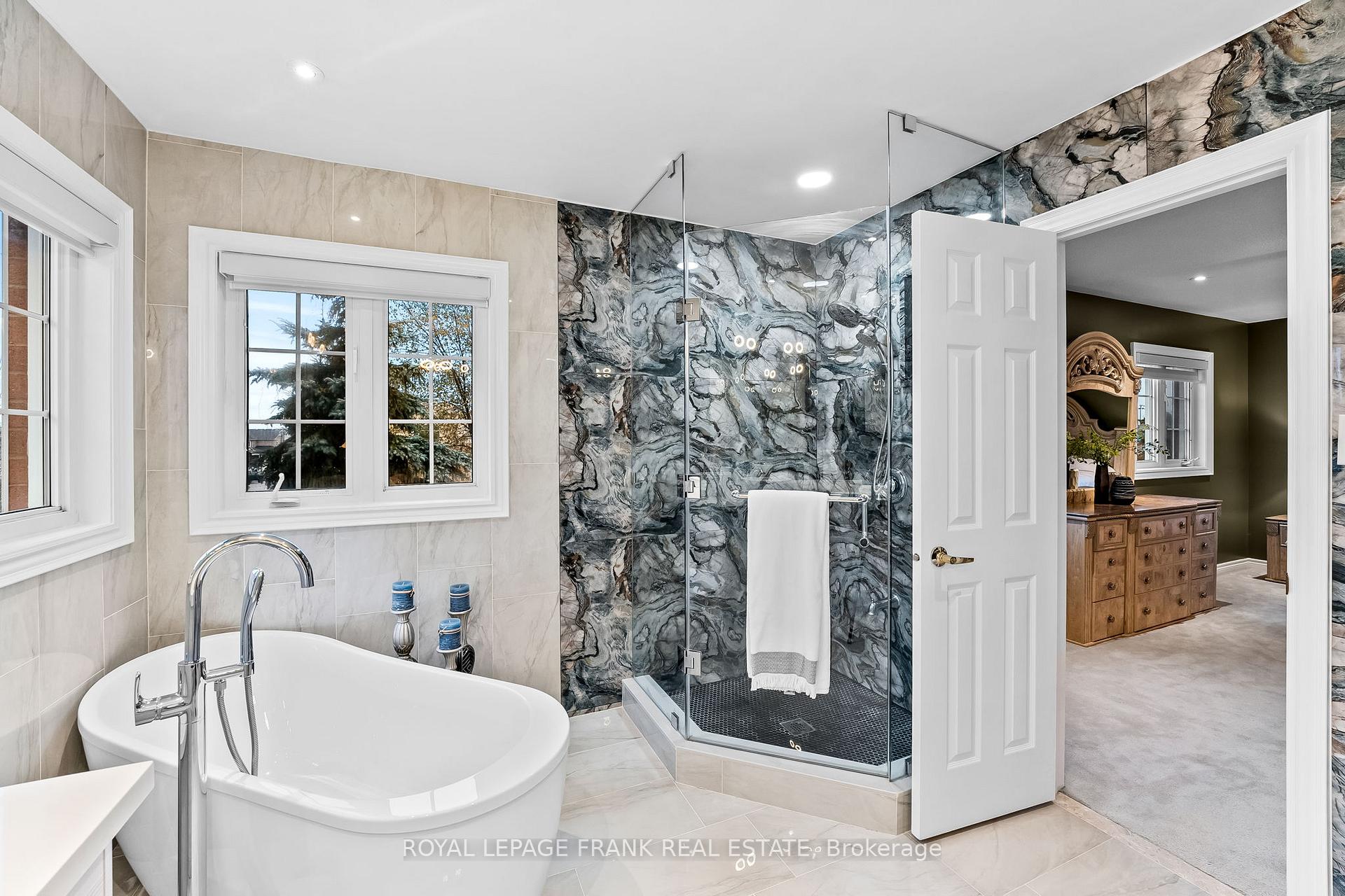 Photo 19 of 100 Cachet Boulevard, Whitby, Brooklin — HOMEH