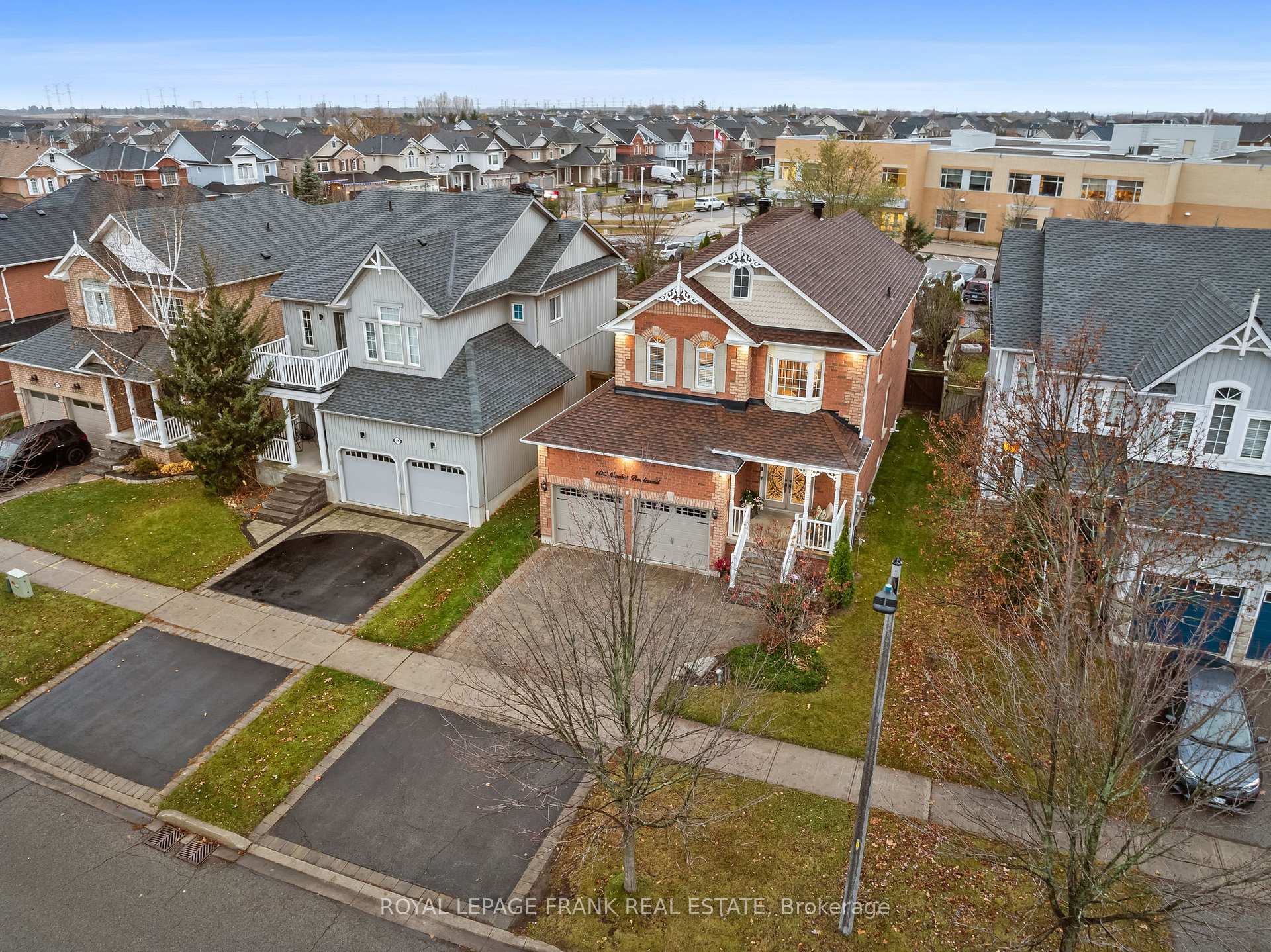Photo 40 of 100 Cachet Boulevard, Whitby, Brooklin — HOMEH