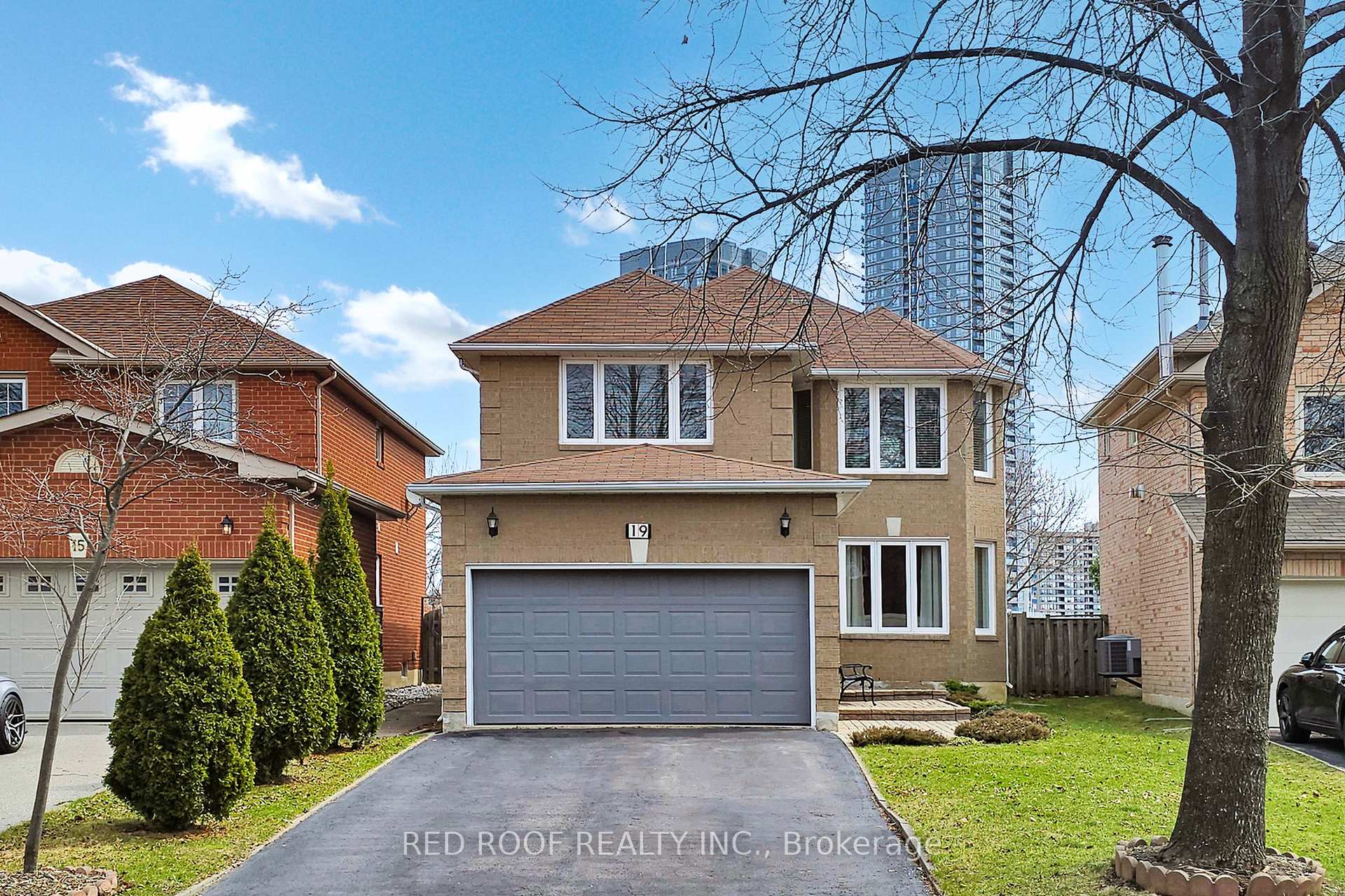 Photo 1 of 19 Glenbury Drive, Vaughan, Brownridge — HOMEH
