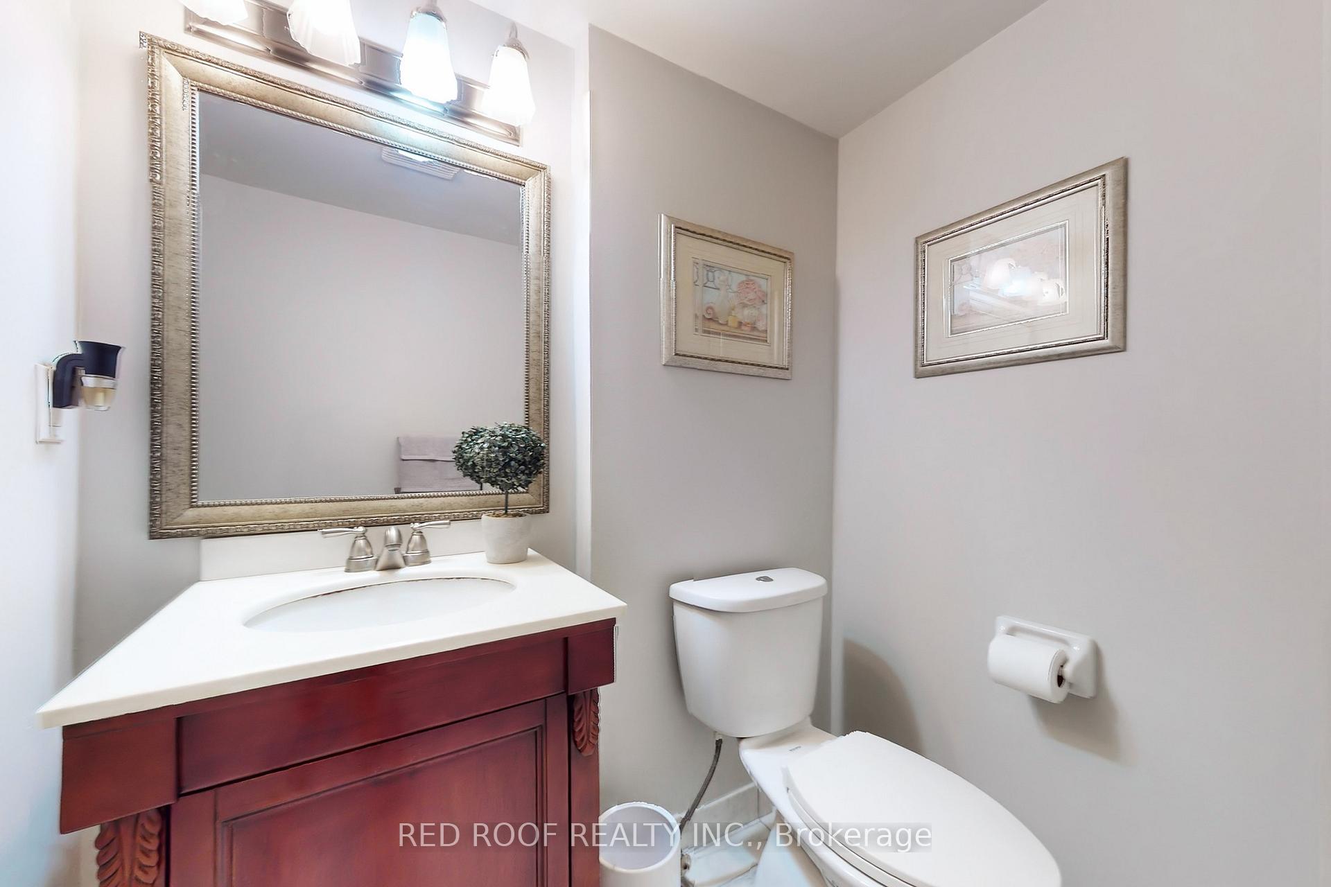Photo 17 of 19 Glenbury Drive, Vaughan, Brownridge — HOMEH