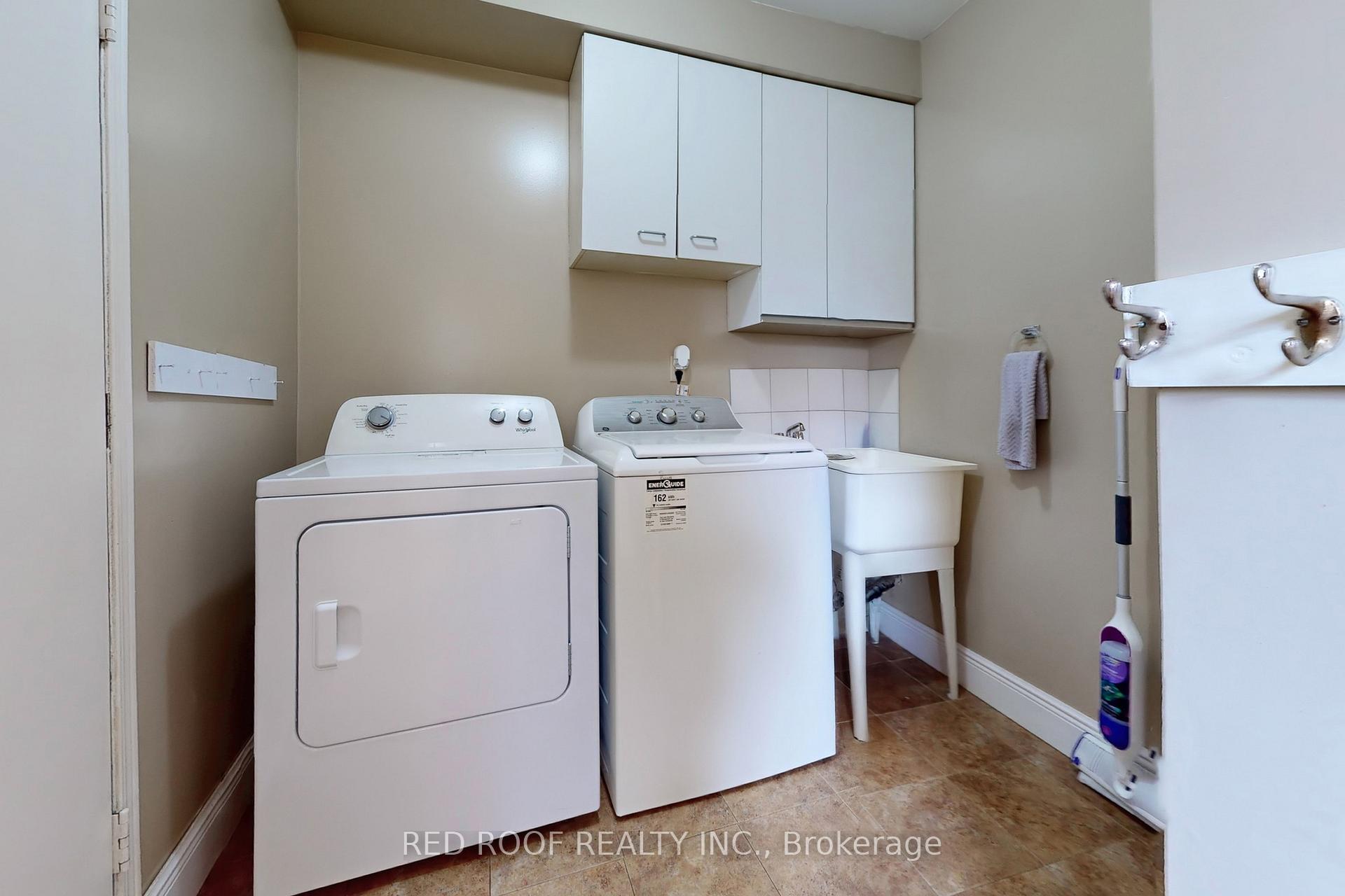 Photo 18 of 19 Glenbury Drive, Vaughan, Brownridge — HOMEH