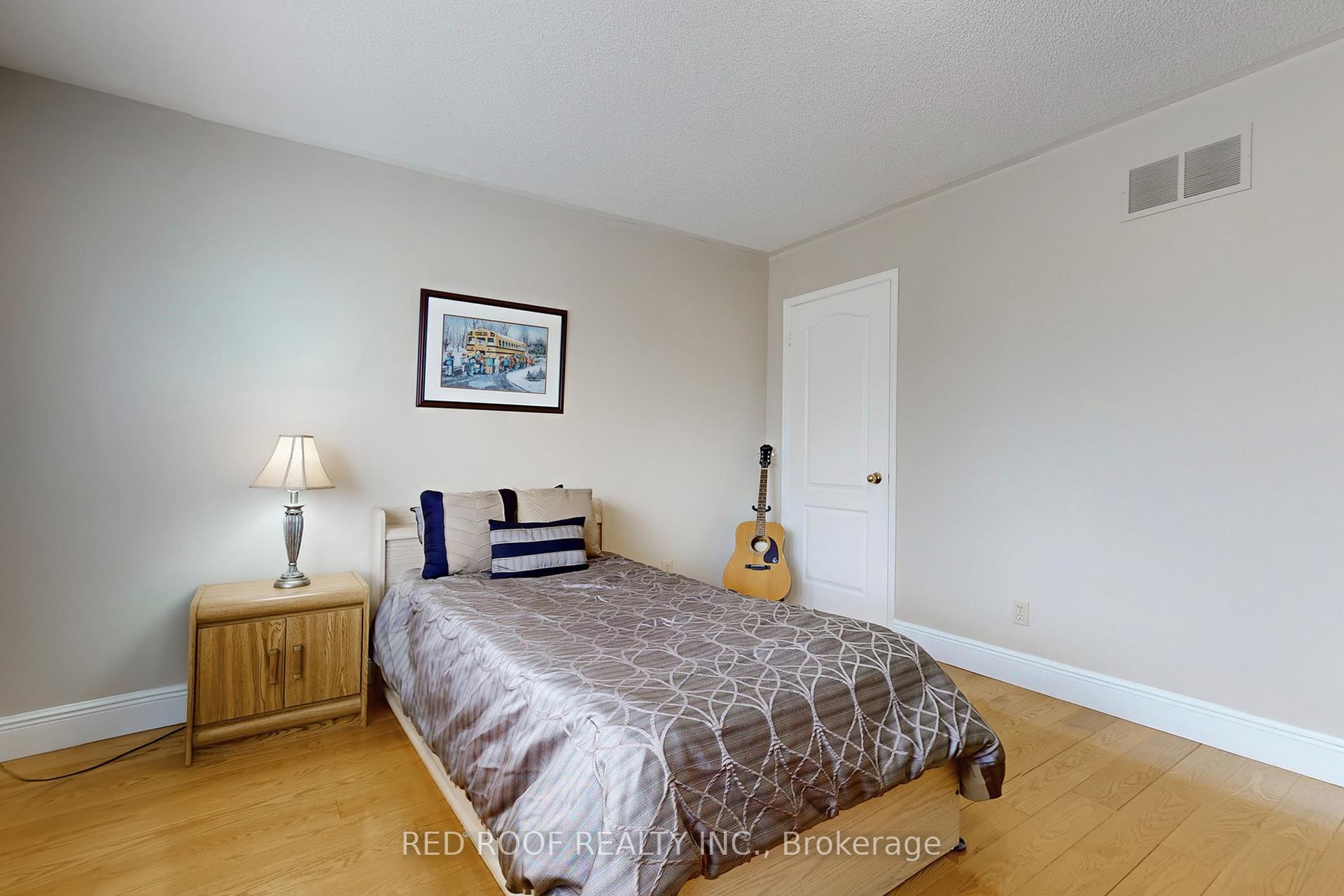 Photo 28 of 19 Glenbury Drive, Vaughan, Brownridge — HOMEH