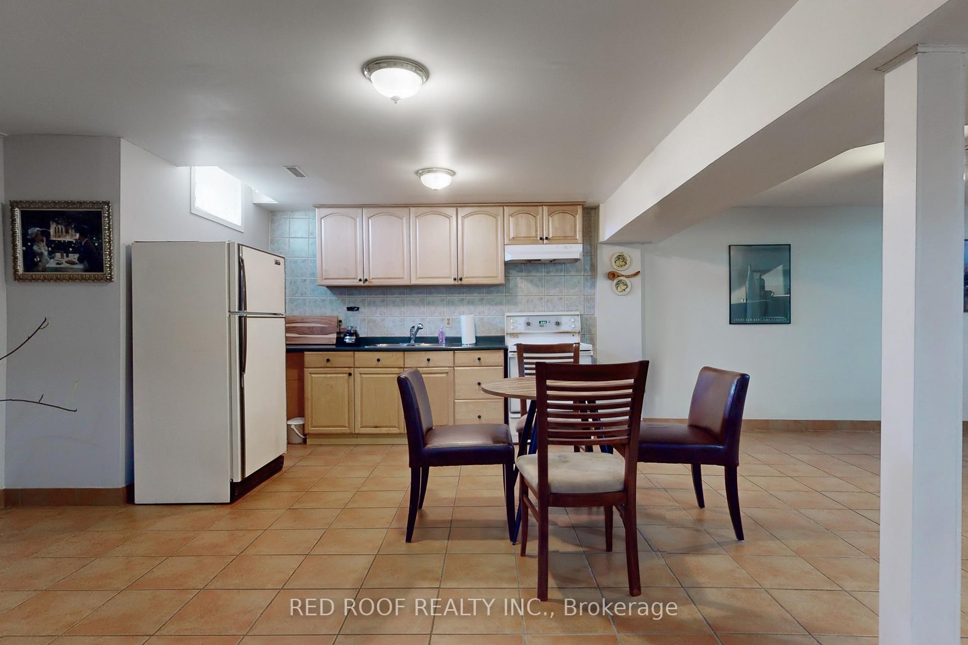 Photo 34 of 19 Glenbury Drive, Vaughan, Brownridge — HOMEH