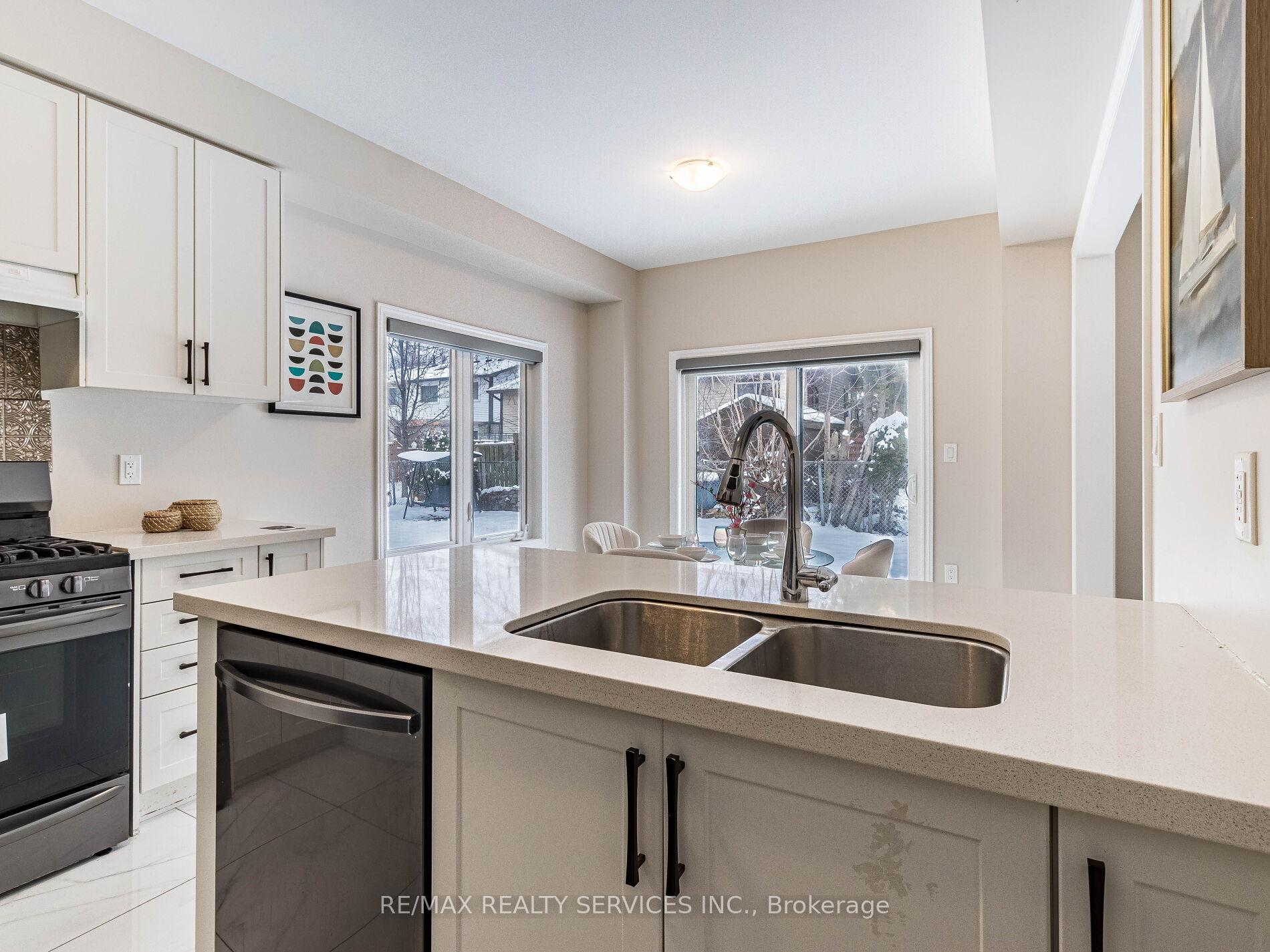 Photo 18 of 259 Fleetwood Drive, Oshawa, Eastdale — HOMEH