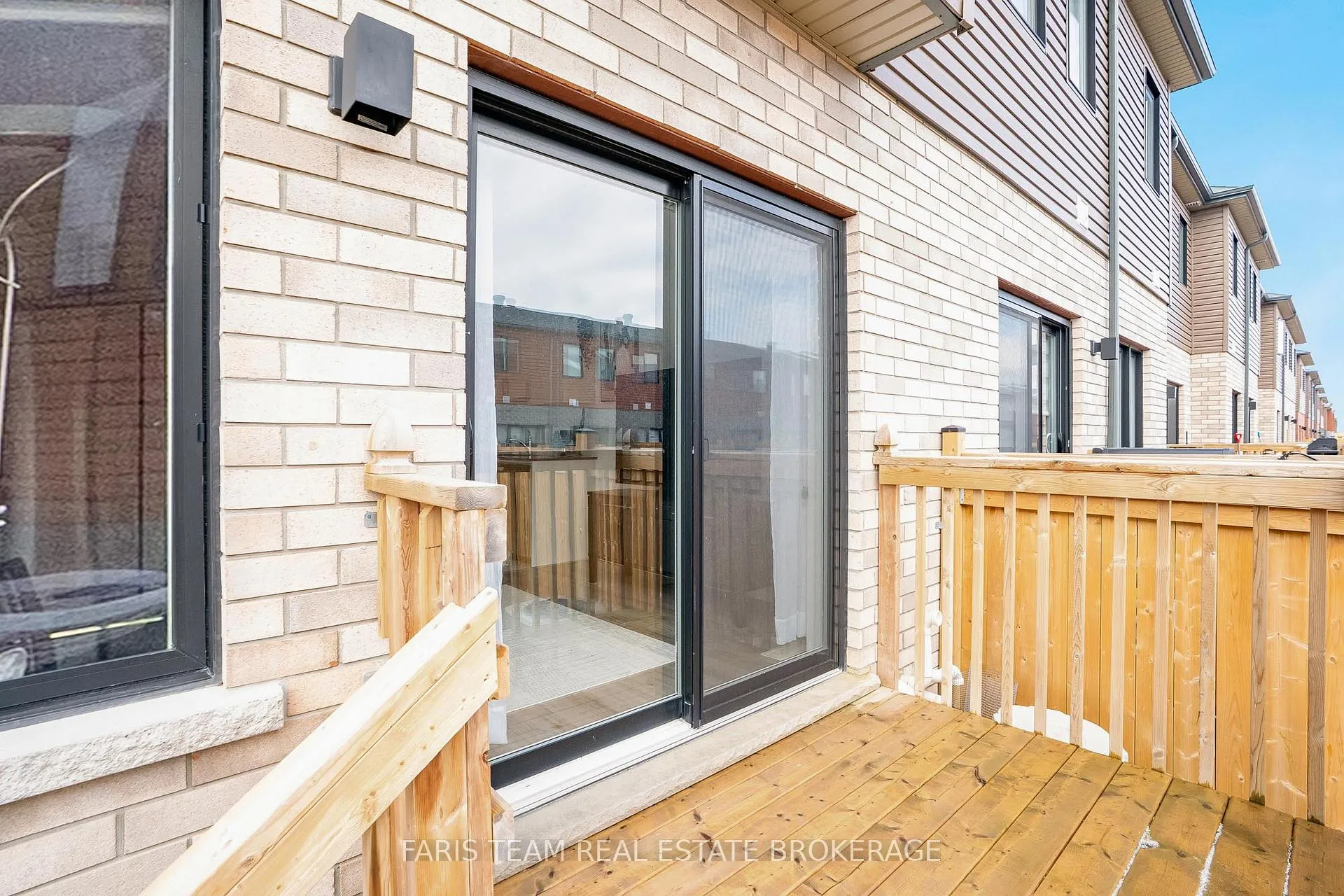 Photo 31 of 52 Fairlane Avenue, Barrie, Painswick South — HOMEH