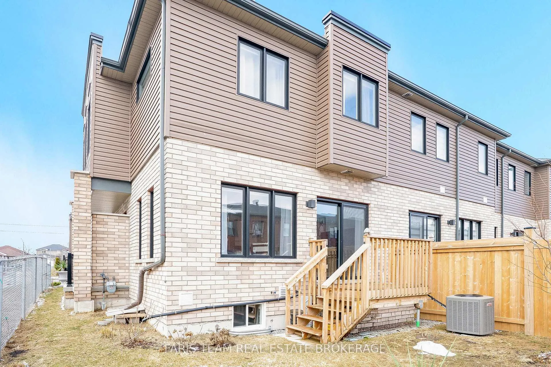 Photo 36 of 52 Fairlane Avenue, Barrie, Painswick South — HOMEH