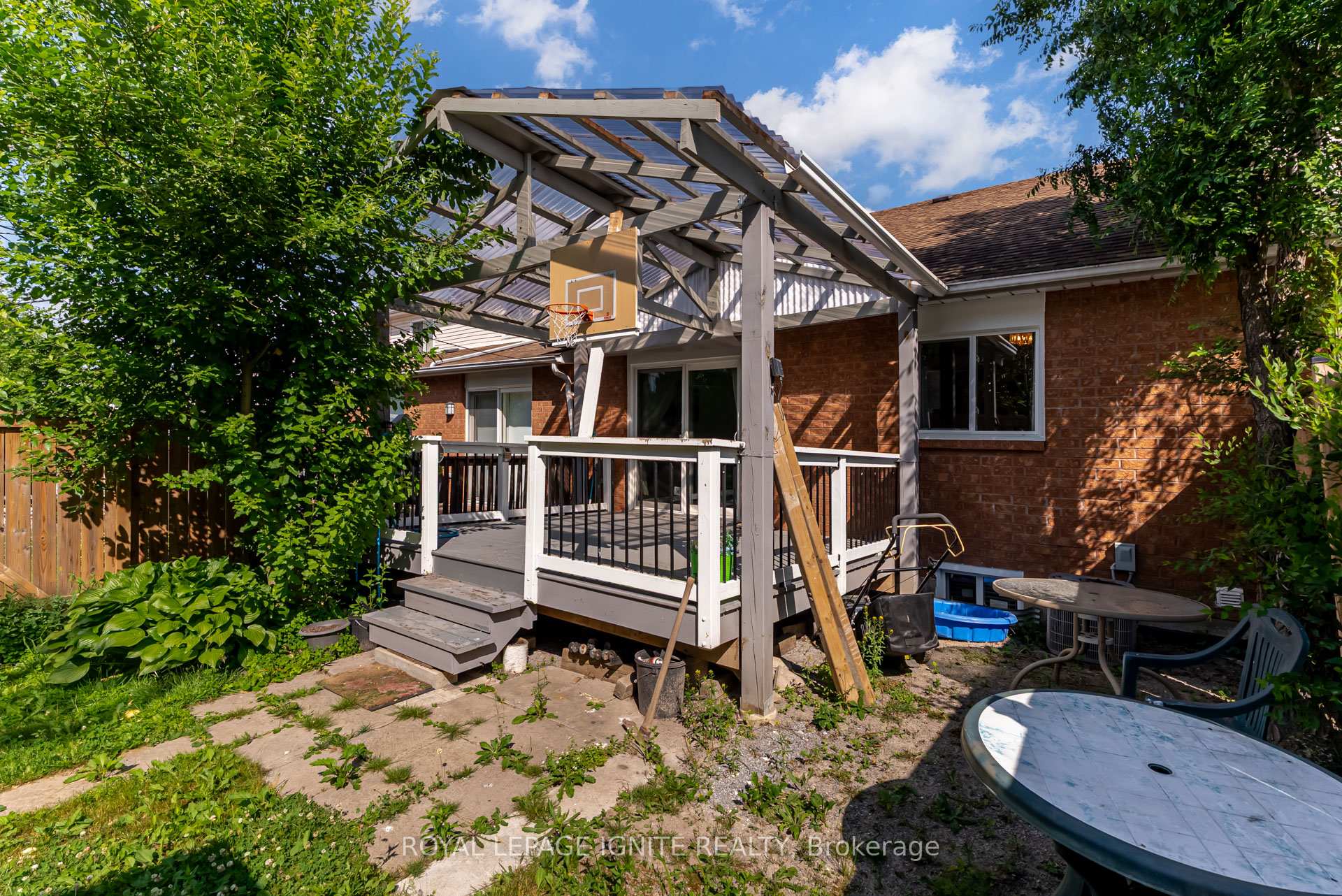 Photo 43 of 1292 Eagle Crescent, Peterborough, Monaghan Ward 2 — HOMEH