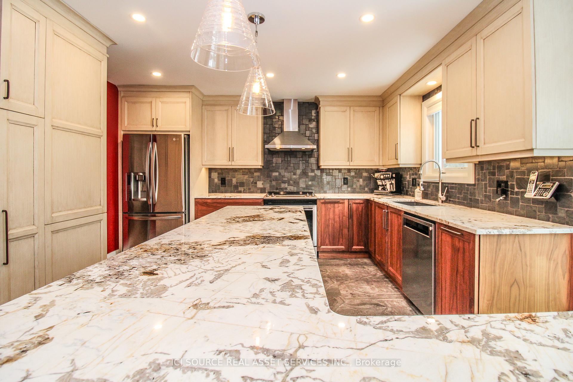 Photo 13 of 1664 Edenwood Drive, Oshawa, Samac — HOMEH