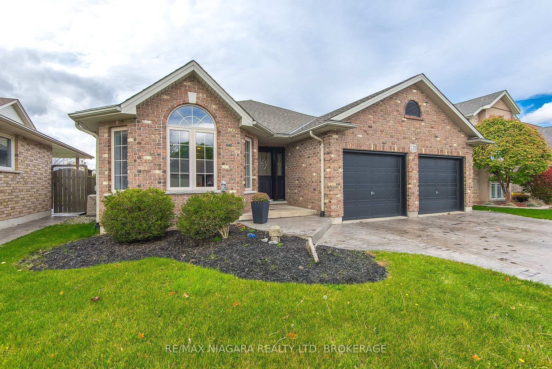 Photo 1 of 139 Abbey Road, Welland, N. Welland — HOMEH