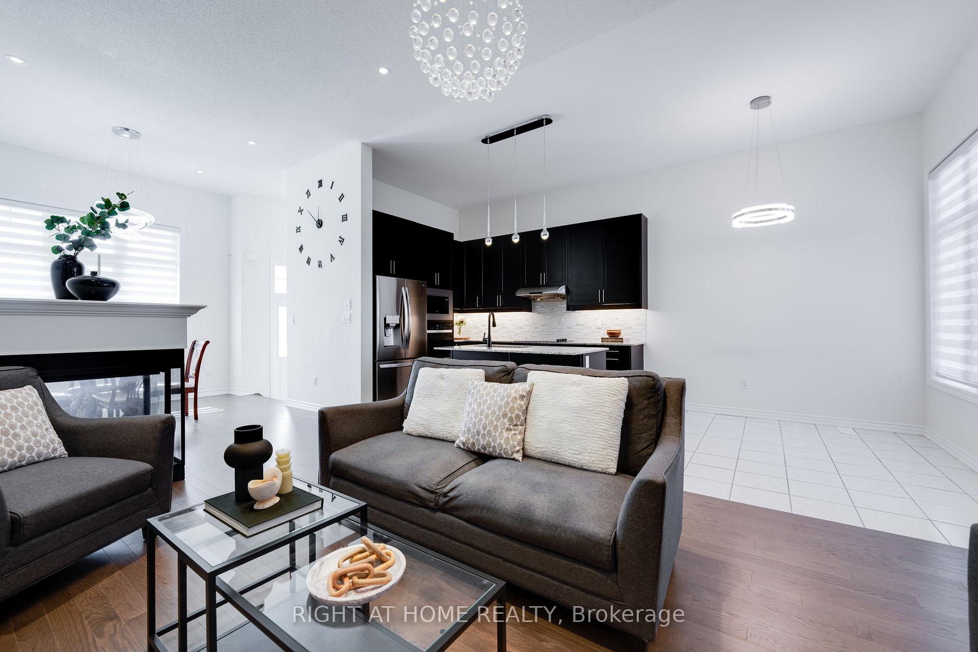 Photo 27 of 11 Mountainside Crescent, Whitby, Rolling Acres — HOMEH