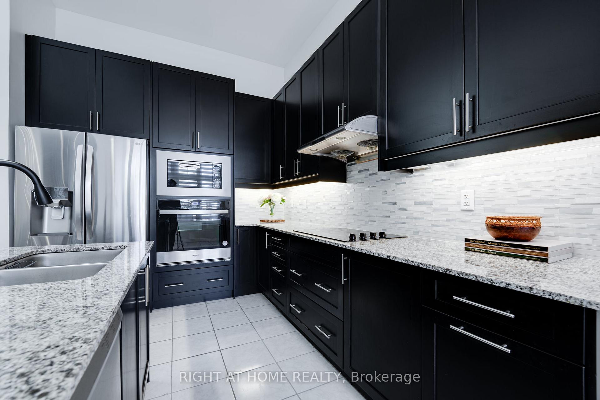 Photo 29 of 11 Mountainside Crescent, Whitby, Rolling Acres — HOMEH