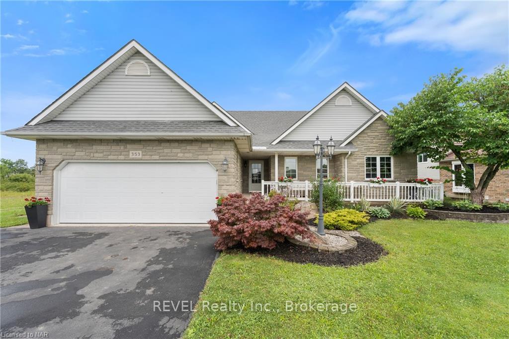 Front of 353 South Pelham Road