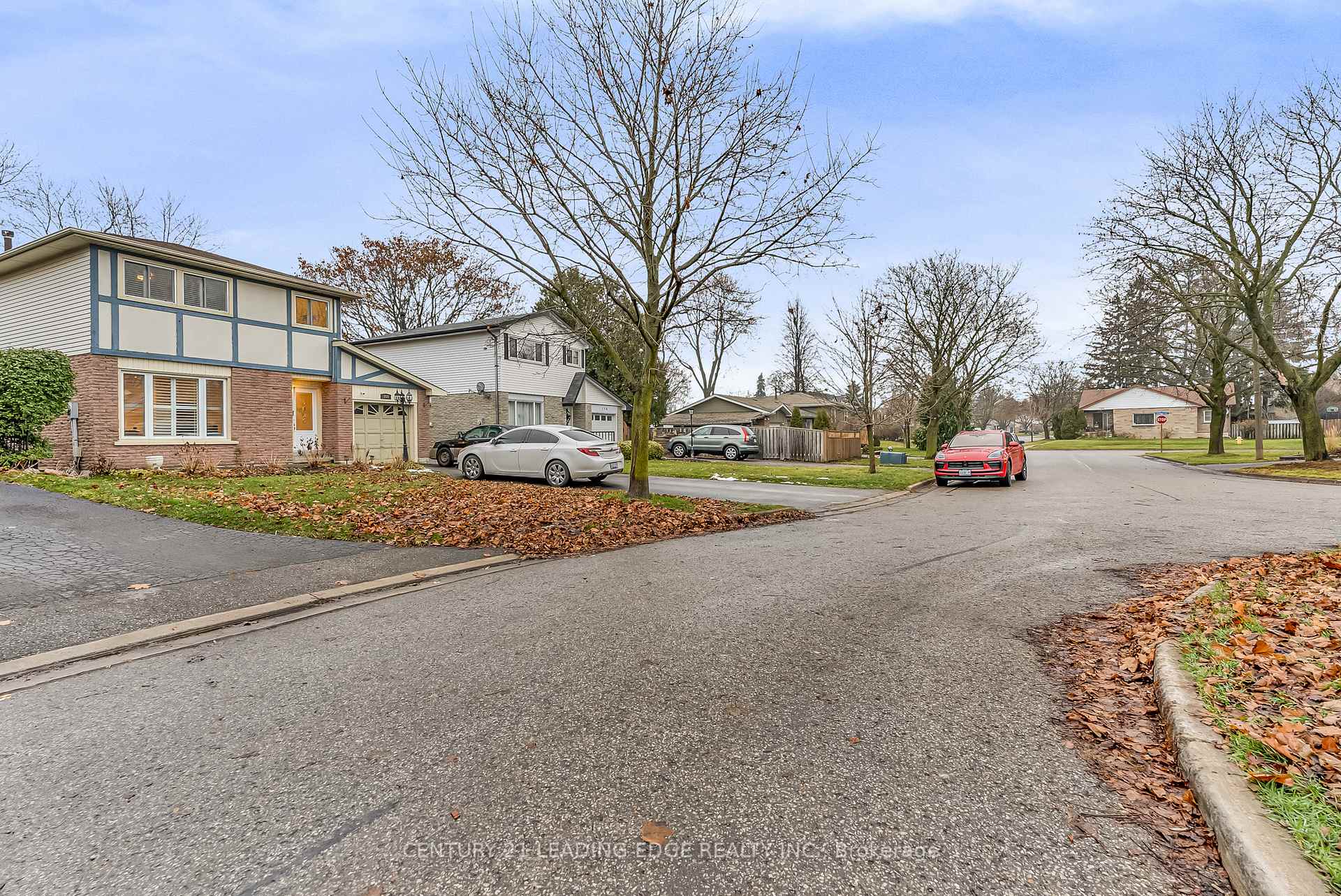 Photo 1 of 160 Brunswick Court, Oshawa, Donevan — HOMEH