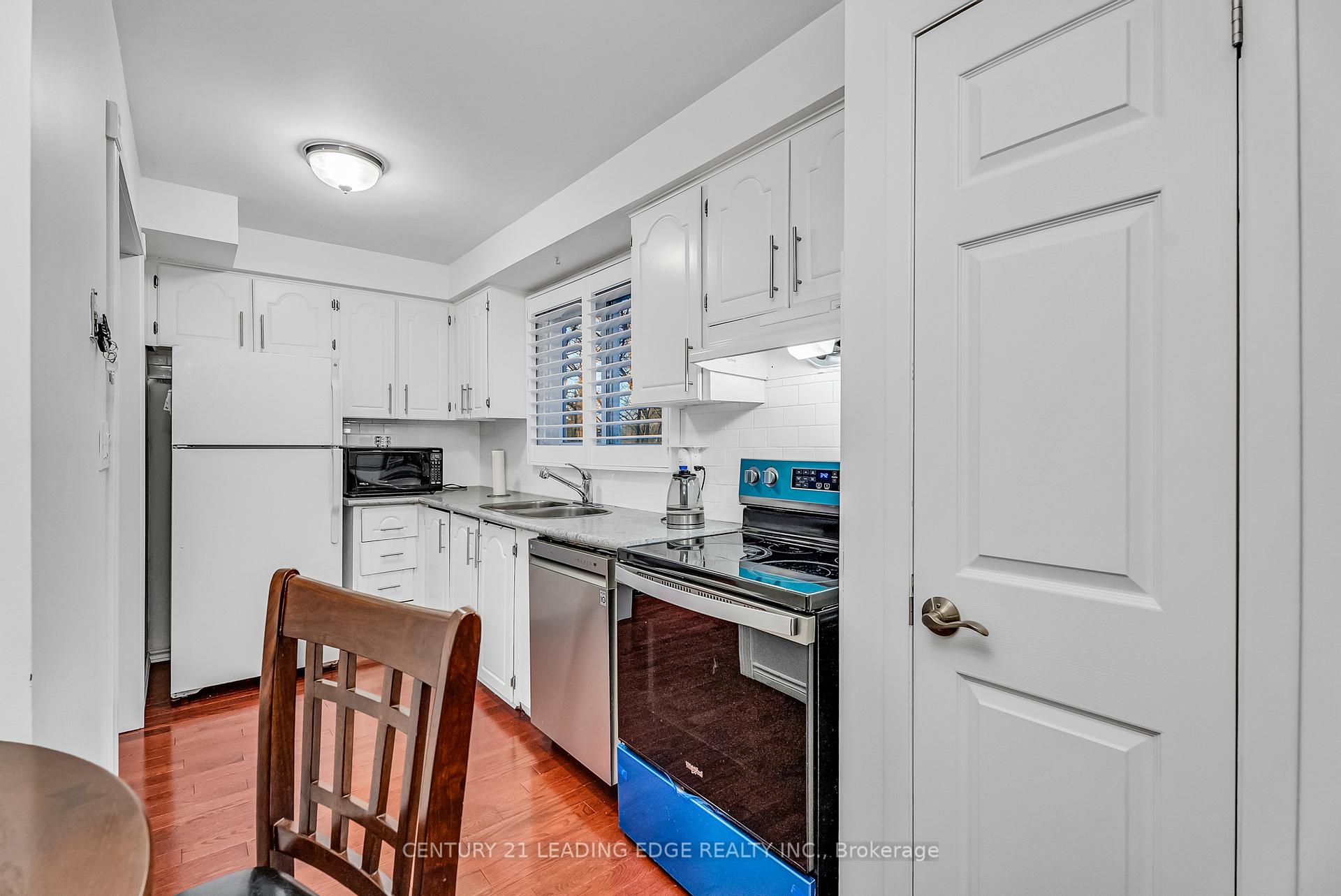 Photo 15 of 160 Brunswick Court, Oshawa, Donevan — HOMEH