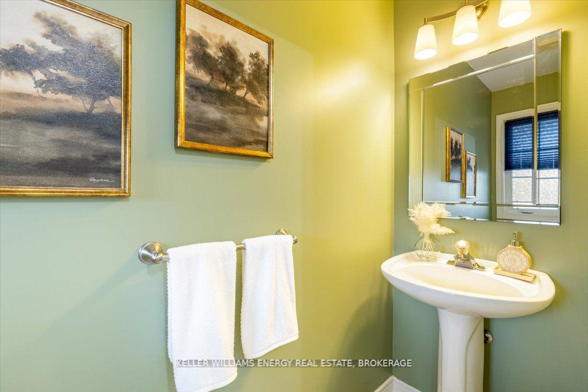 Photo 4 of 10 Lurosa Crescent, Whitby, Taunton North — HOMEH