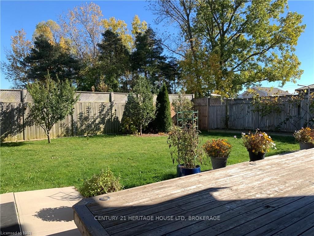 Photo 5 of 7 Miranda Court, Welland, N. Welland — HOMEH