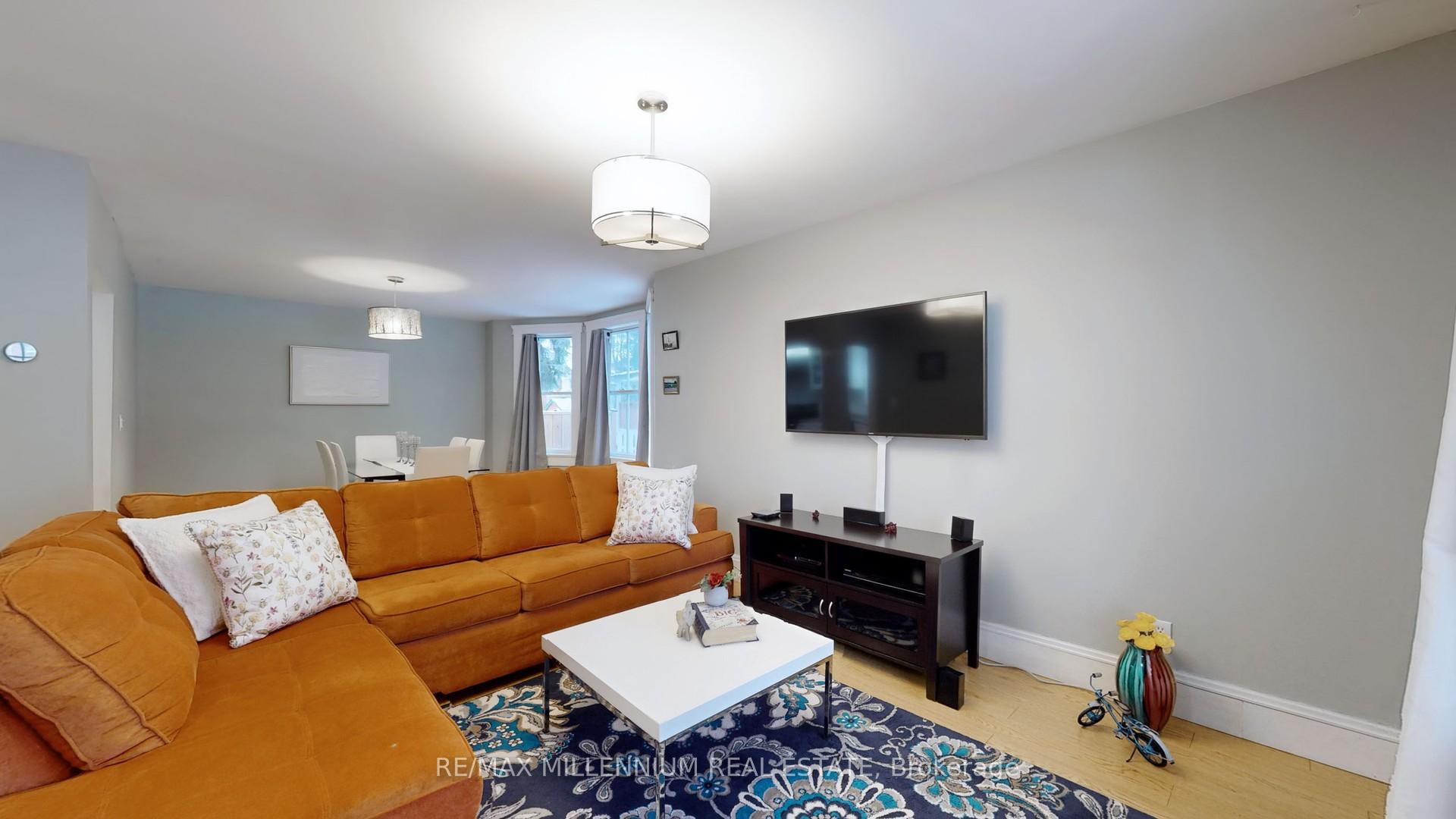 Photo 4 of 153 Elgin Street E, Oshawa, O'Neill — HOMEH