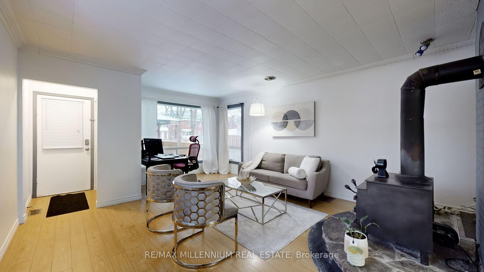 Photo 8 of 153 Elgin Street E, Oshawa, O'Neill — HOMEH
