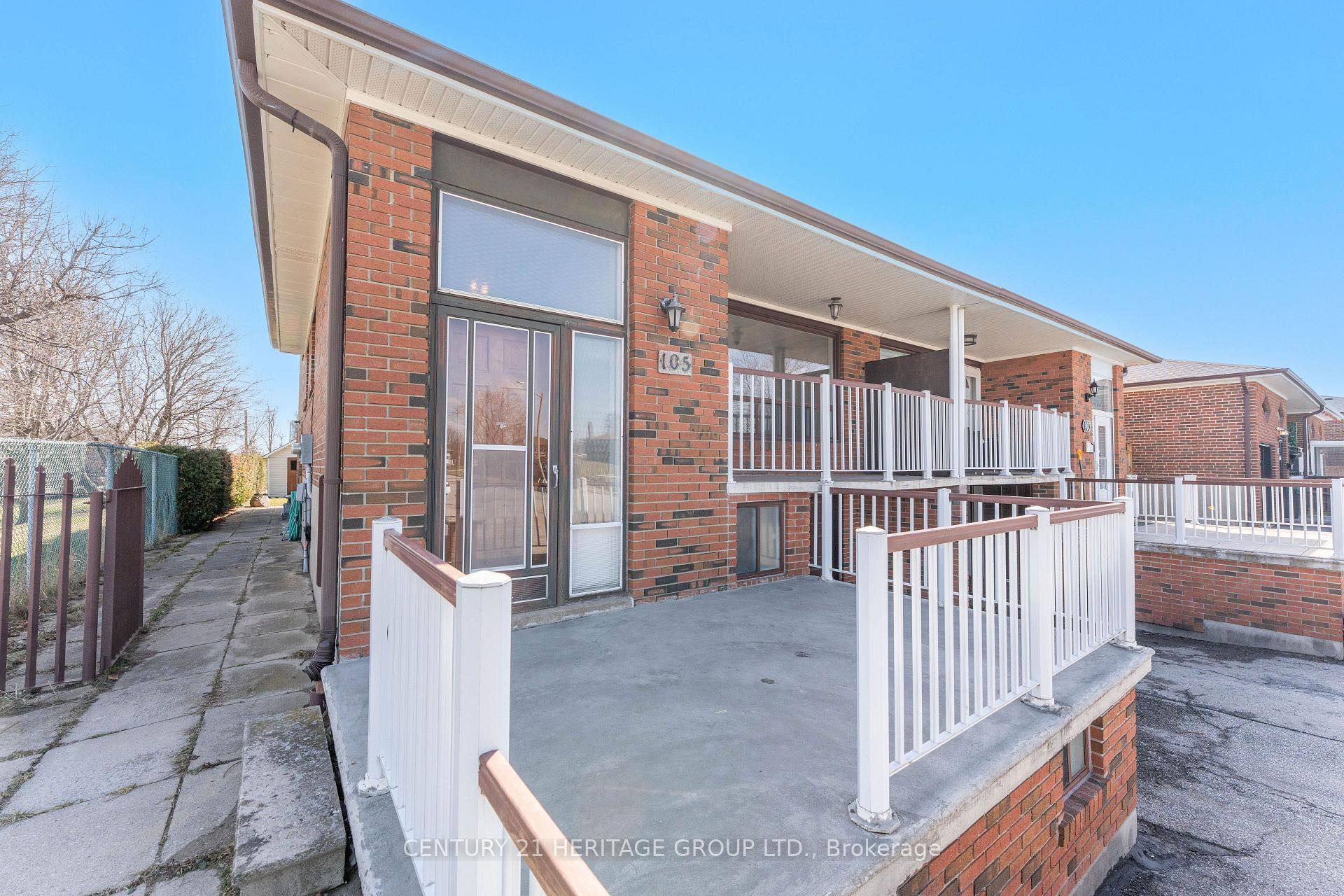 Photo 4 of 105 Andrew Park, Vaughan, West Woodbridge — HOMEH