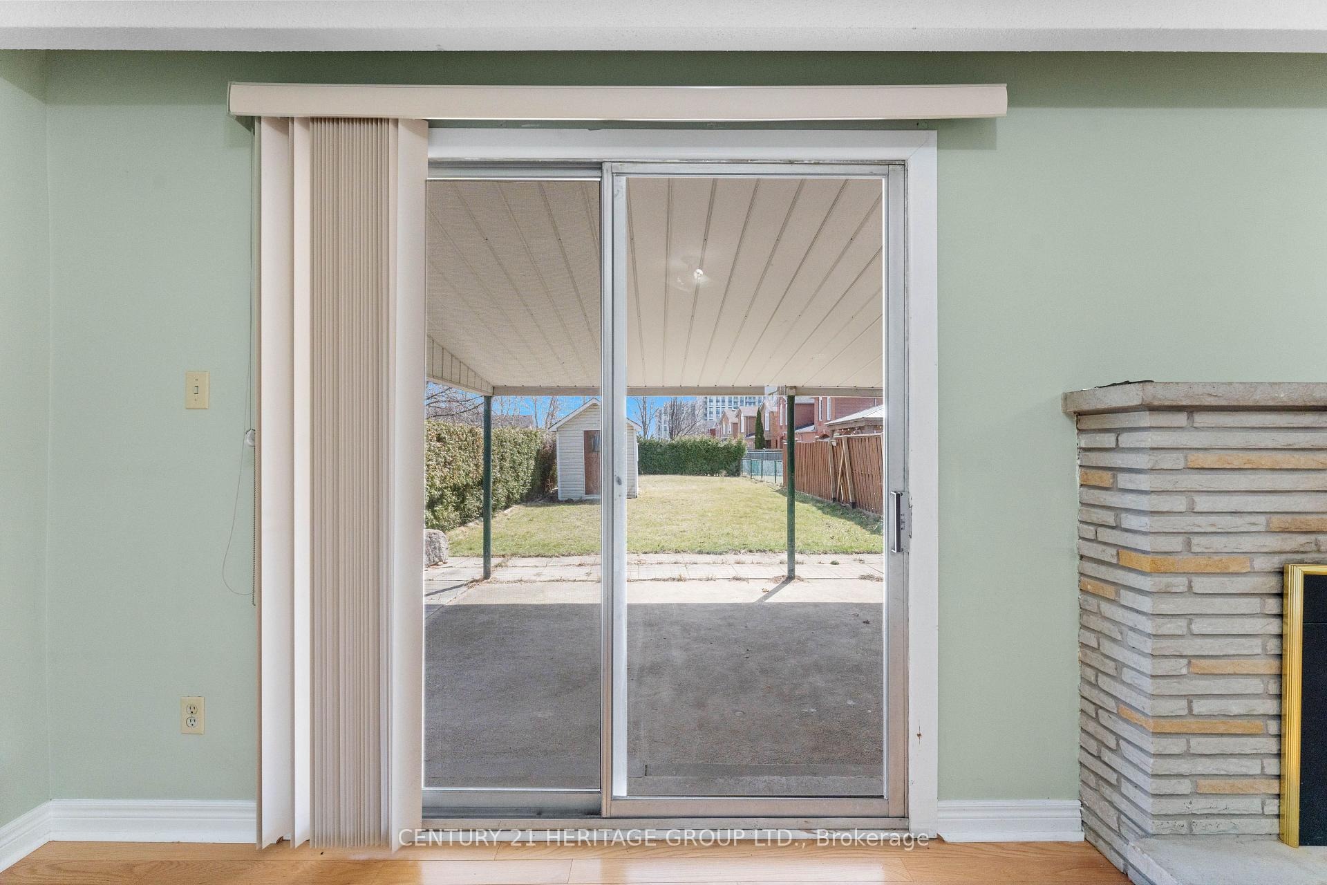Photo 18 of 105 Andrew Park, Vaughan, West Woodbridge — HOMEH