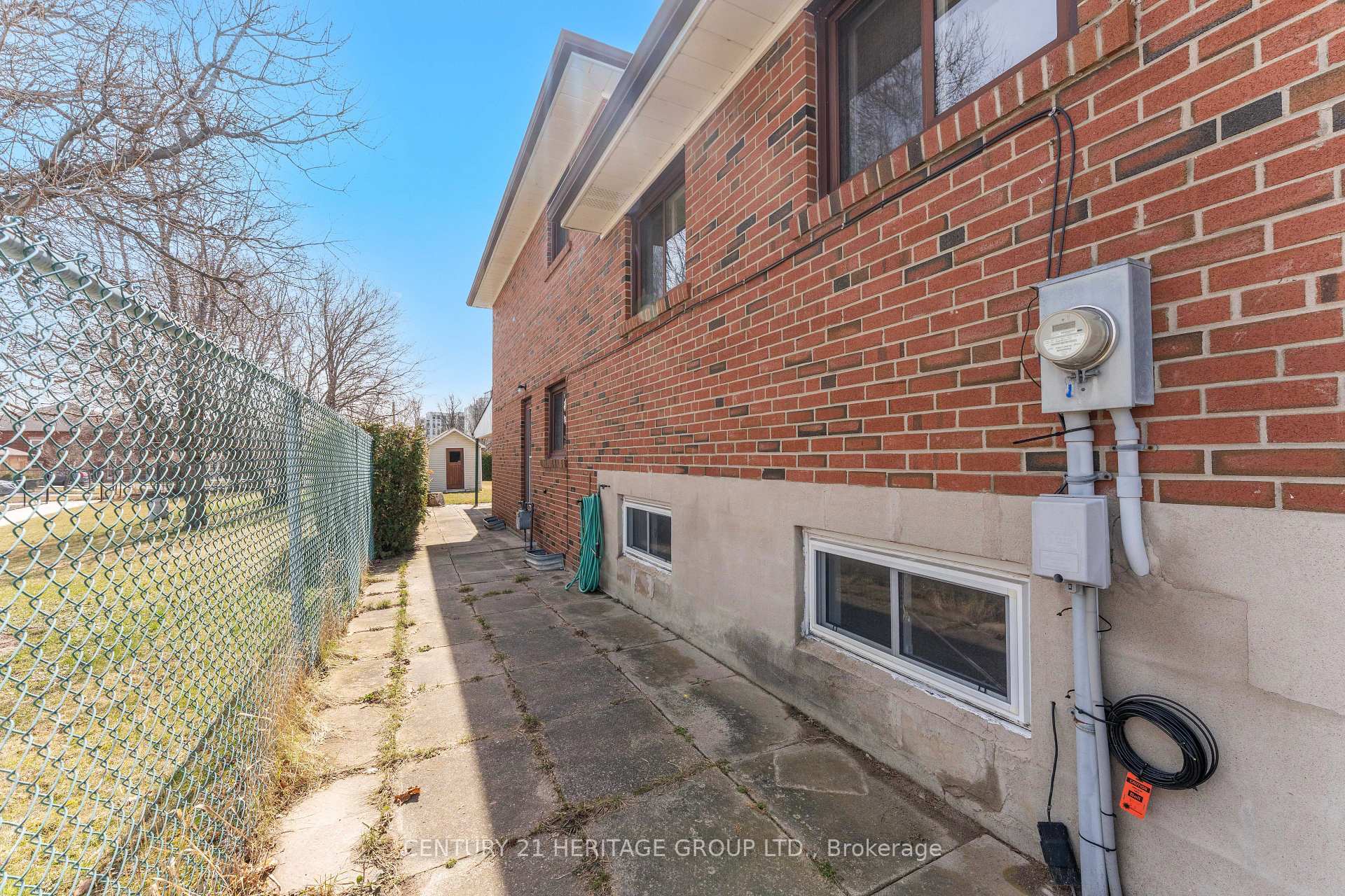 Photo 24 of 105 Andrew Park, Vaughan, West Woodbridge — HOMEH