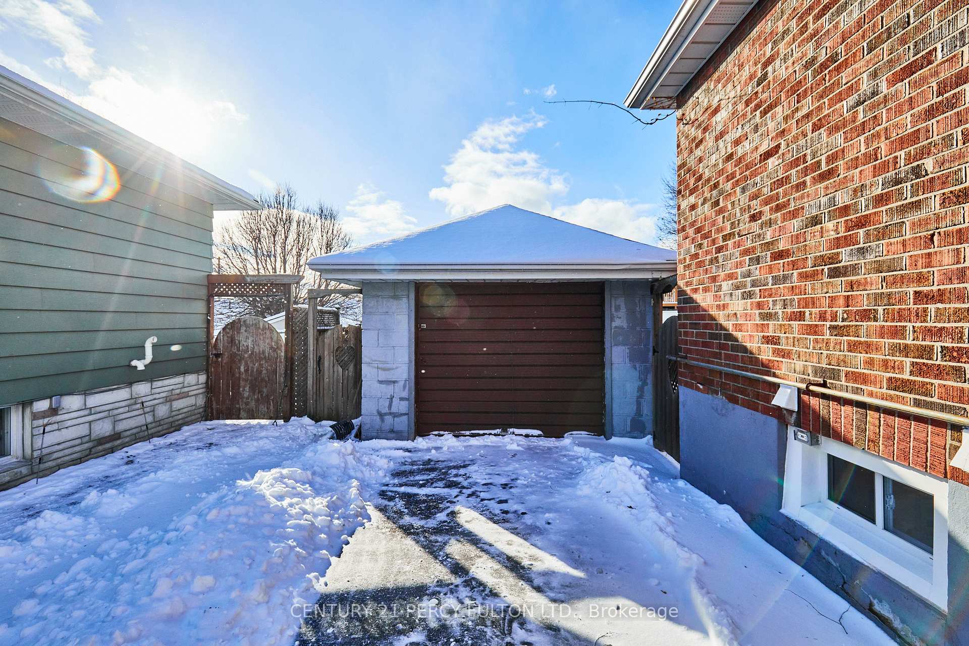 Photo 25 of 272 Huron Street, Oshawa, Central — HOMEH