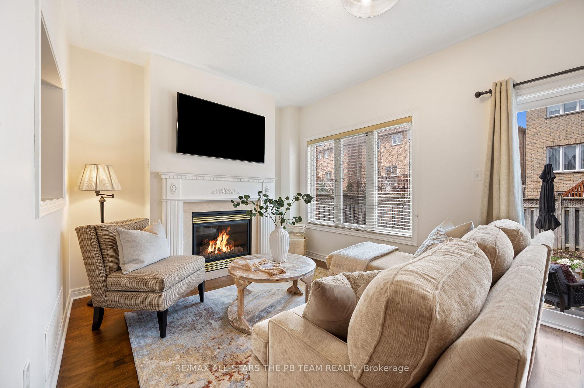 Photo 9 of 42 Spring Arbour Road, Vaughan, Patterson — HOMEH