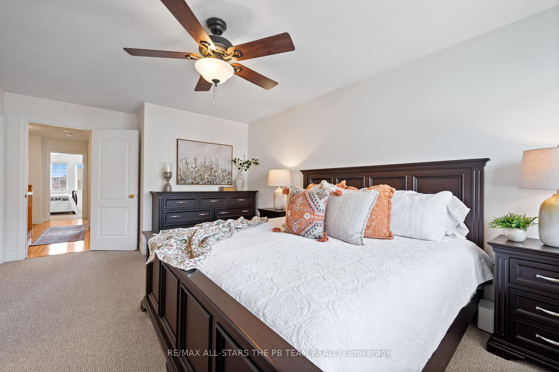 Photo 23 of 42 Spring Arbour Road, Vaughan, Patterson — HOMEH