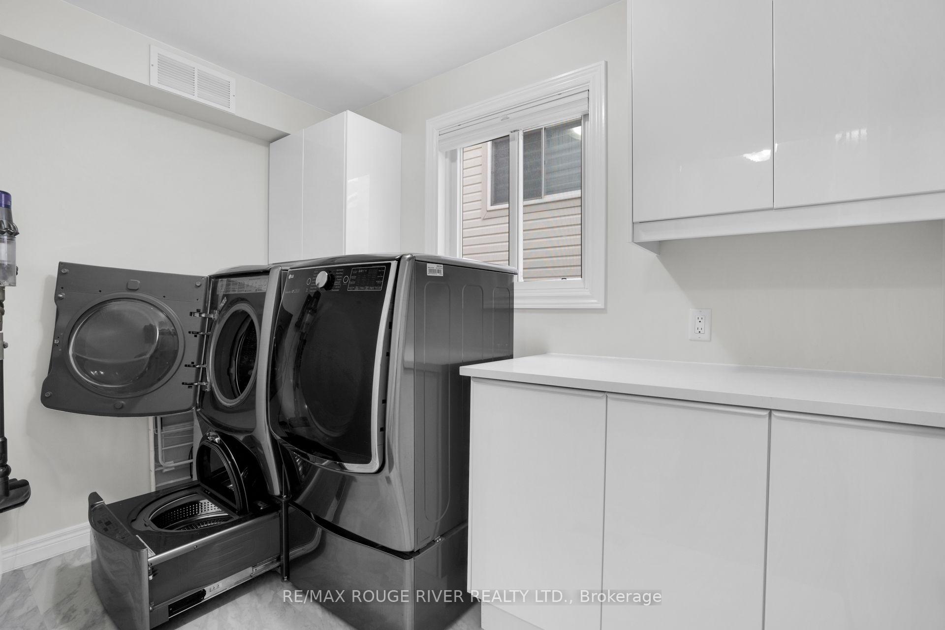 Photo 22 of 577 Woodmount Crescent, Oshawa, Samac — HOMEH