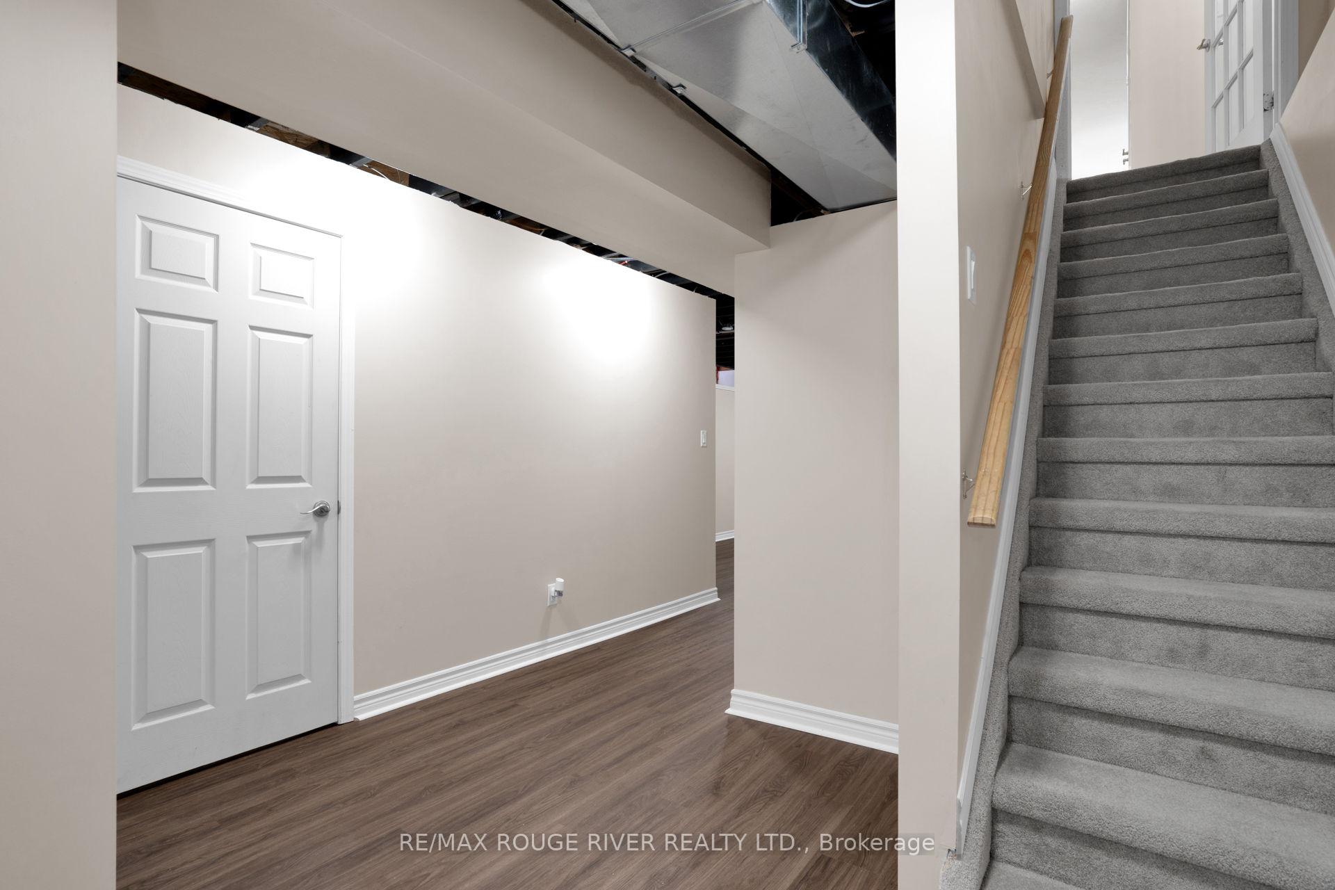 Photo 32 of 577 Woodmount Crescent, Oshawa, Samac — HOMEH
