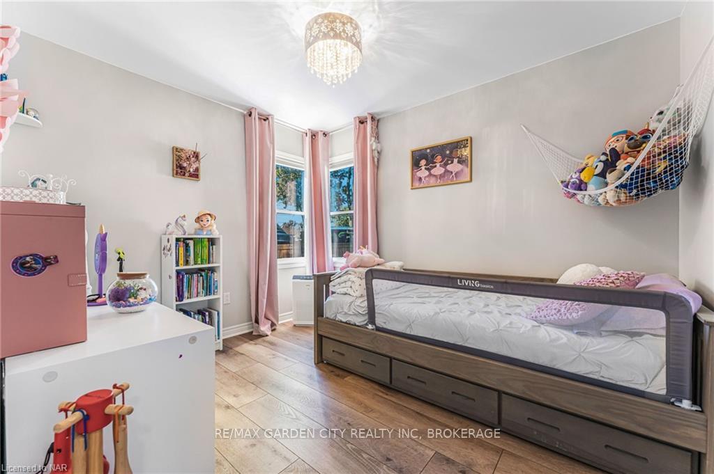 Photo 14 of 548 Wright Street, Welland, Lincoln/Crowland — HOMEH