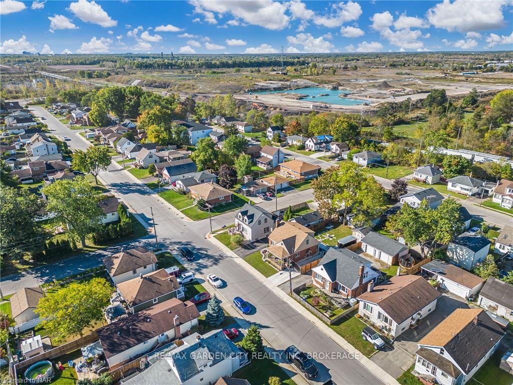 Photo 36 of 548 Wright Street, Welland, Lincoln/Crowland — HOMEH