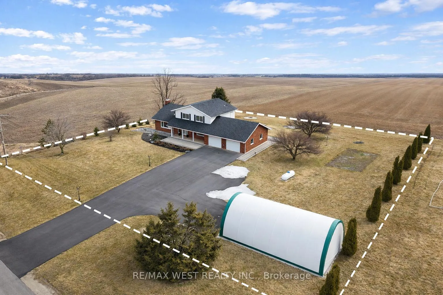 Photo 20 of 2219 County 42 Road, Clearview, Rural Clearview — HOMEH