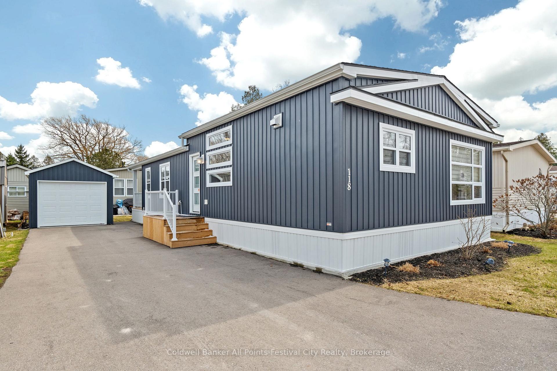 Photo 3 of 118 Sandbagger Crescent, Central Huron, Goderich Twp — HOMEH