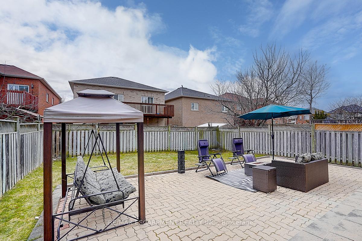 Photo 28 of 11 Rosanna Crescent, Vaughan, Maple — HOMEH