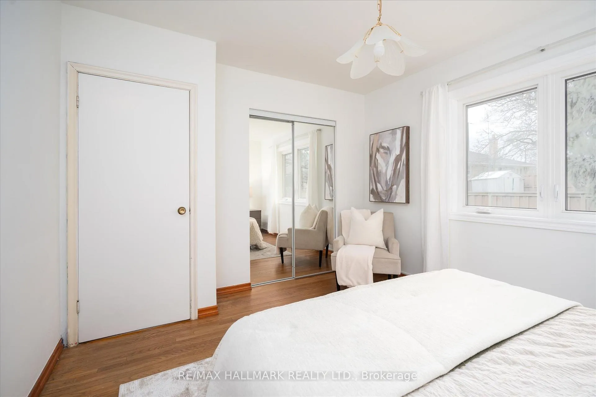 Photo 17 of 3782 St.Clair Avenue E, Scarborough, Cliffcrest — HOMEH